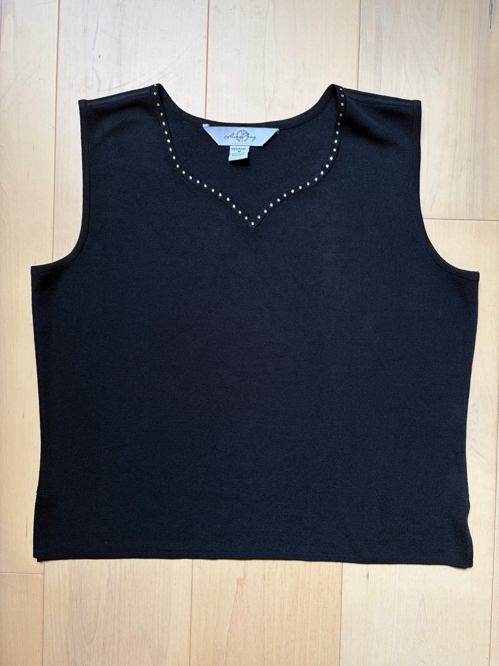 Ming Wang Black Sleeveless Knit Shell Top Rhinestone V-Neck Trim Women’s Size M
